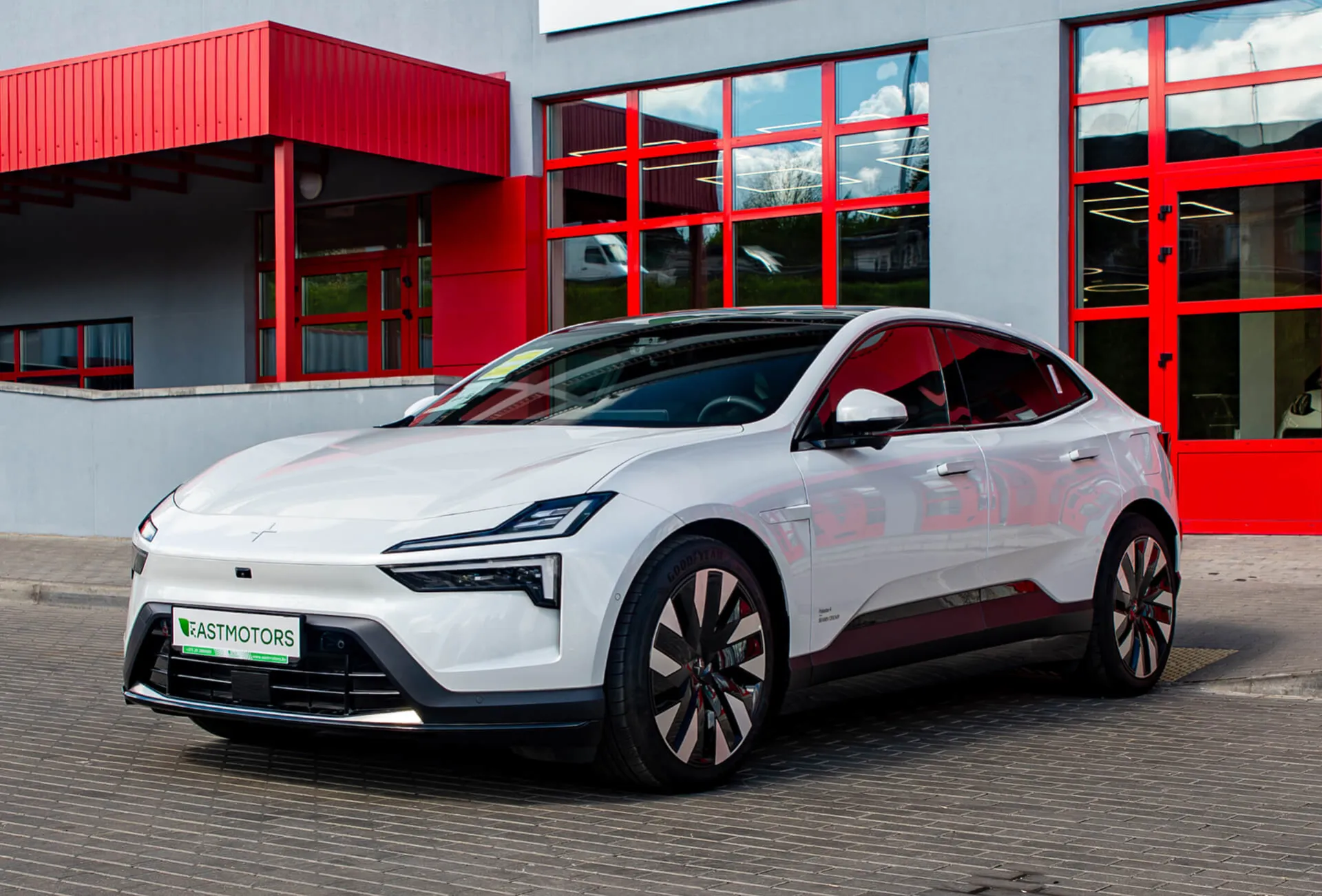 Polestar 4