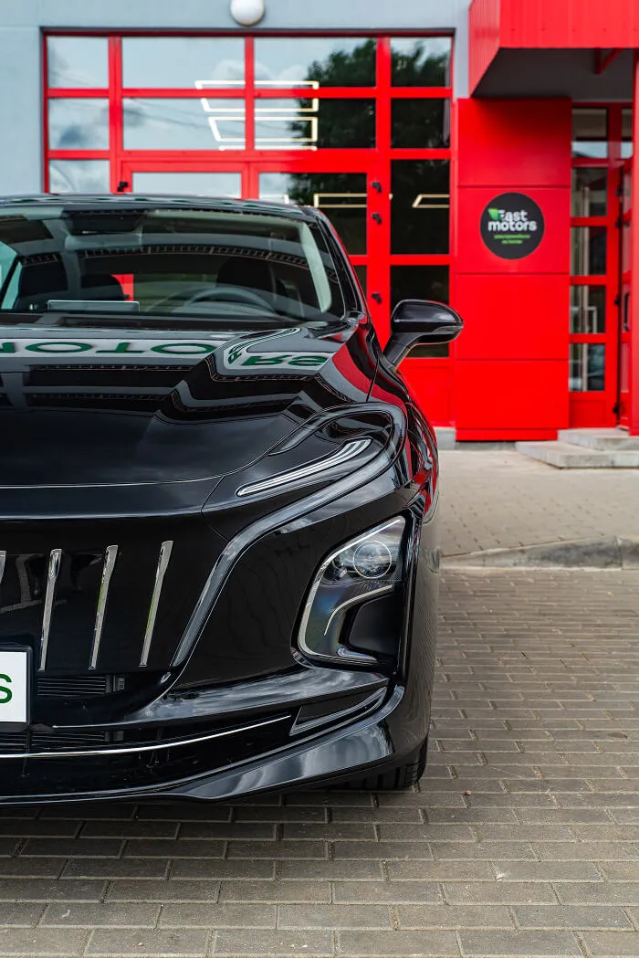 Hongqi E-QM5 - преимущества