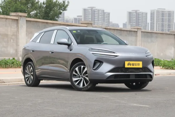 <span style="--header-green">BYD Sealion 6:</span> обзор гибрида и электрокара с лучшей ценой в классе