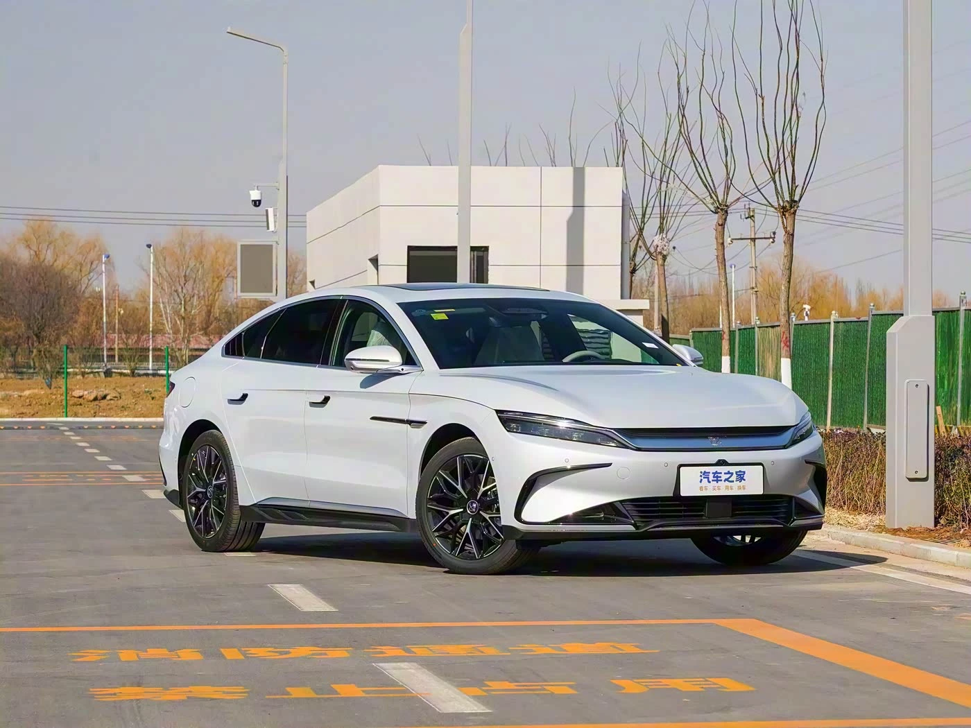 Byd Han Premium Model - преимущества