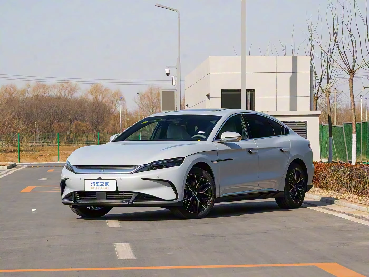 Byd Han Premium Model - преимущества