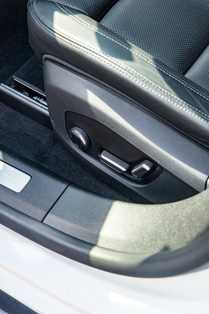 Polestar 4 фото 1