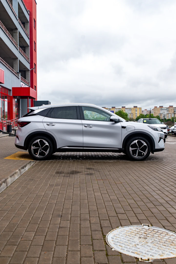 BYD Yuan PLUS фото 3