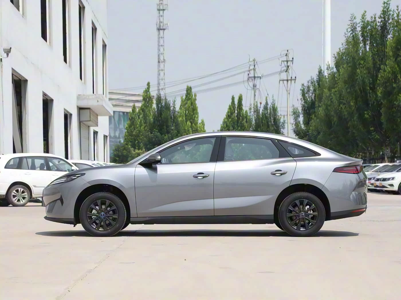 Byd E7 520 Smart - преимущества