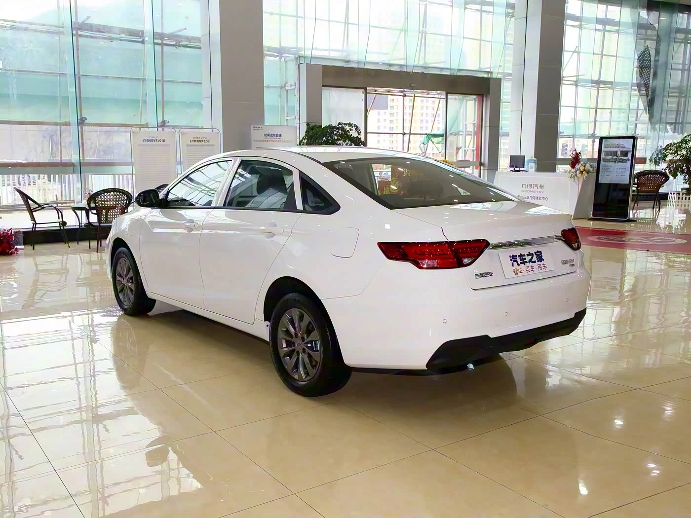 Geely Emgrand EV Pro 2021 Model Comfort Edition фото 3