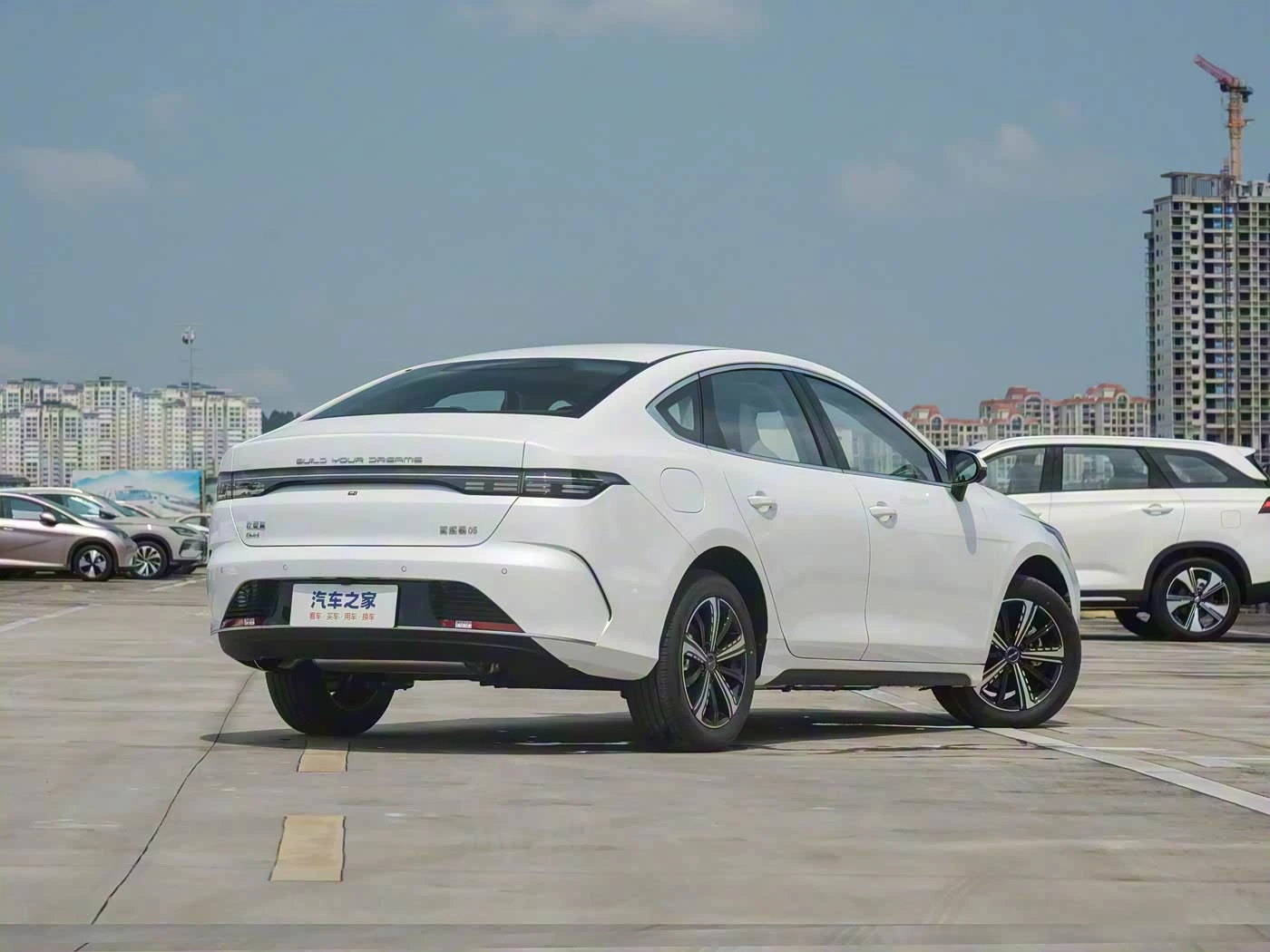 BYD Destroyer 05 120KM Flagship фото 1