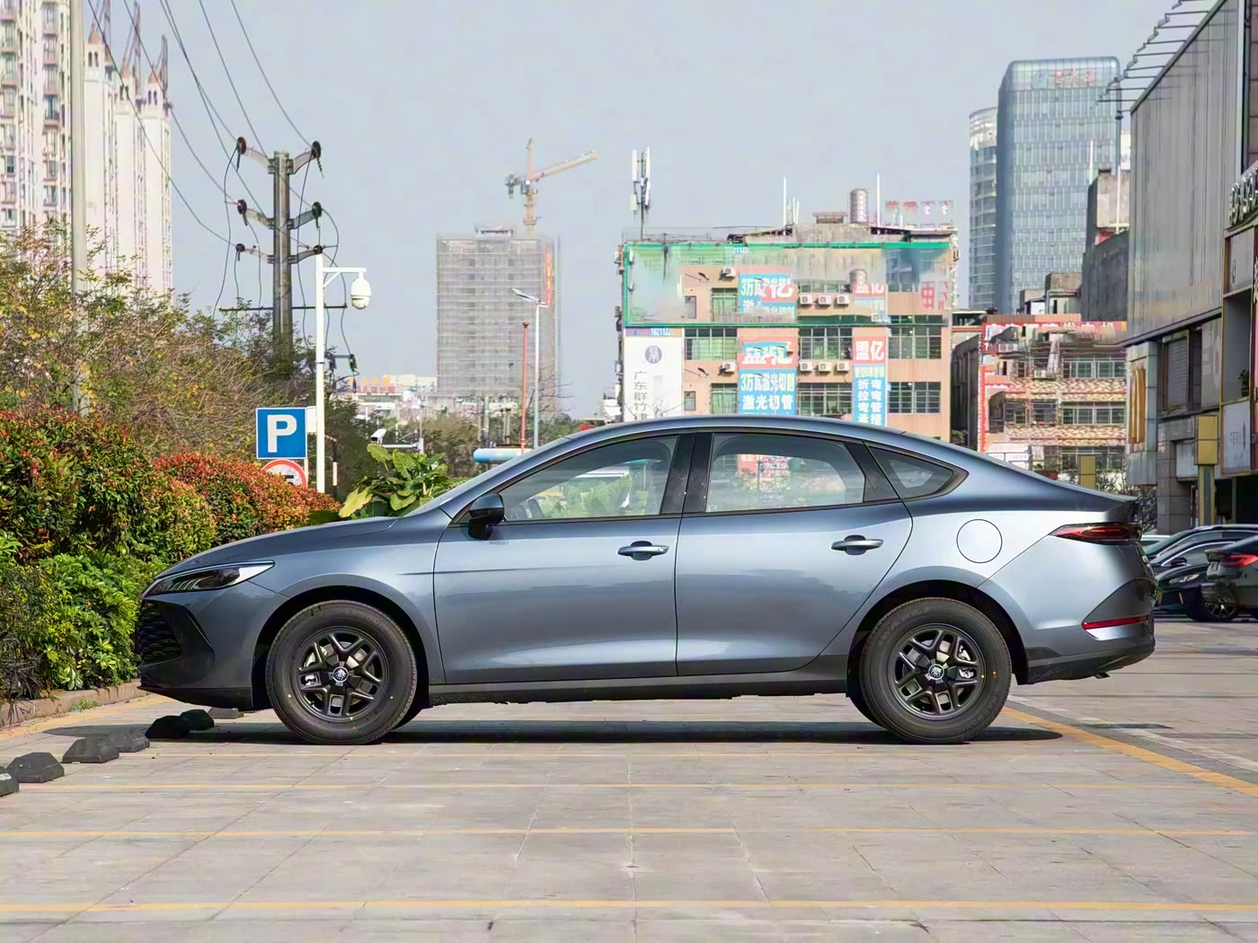 BYD Qin PLUS 2025 DM-i 55KM Leading Model - преимущества