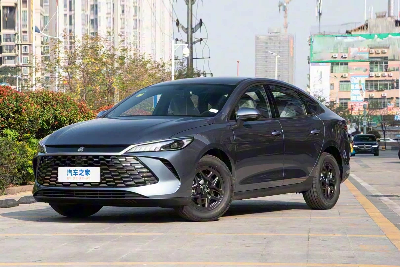 BYD Qin PLUS 2025 DM-i 55KM Leading Model