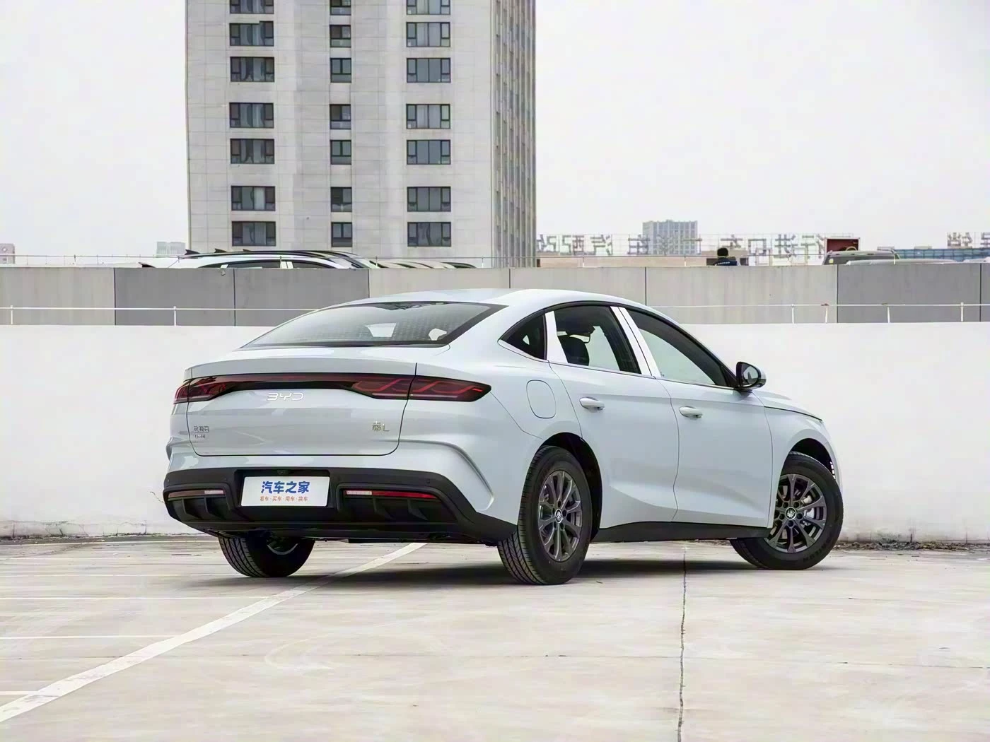 byd qin l DM-i 128KM Progressive Model фото 3