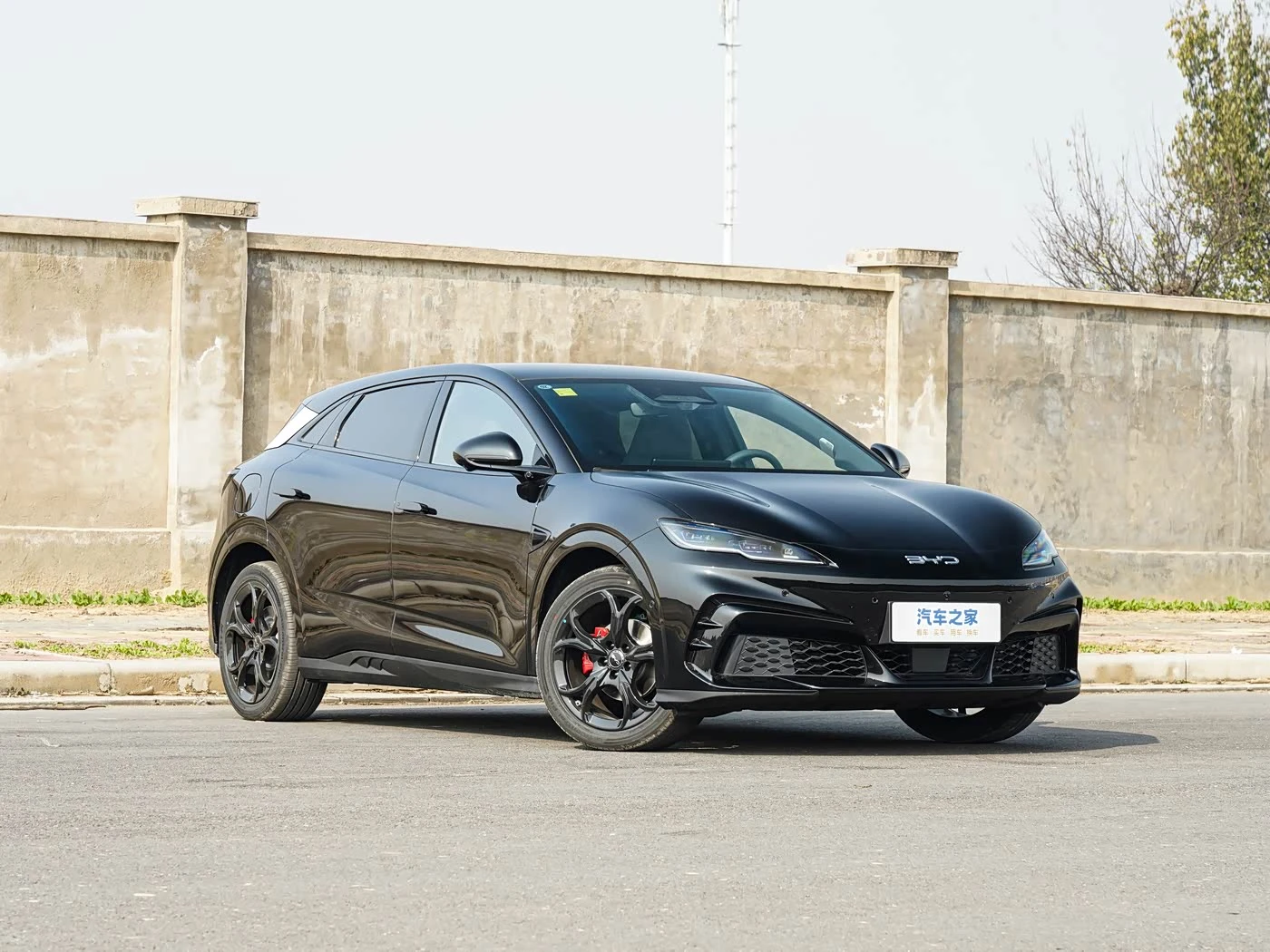 BYD Seal 06 GT Intelligent Driving Edition 550 4WD Hot Wave Edition фото 1