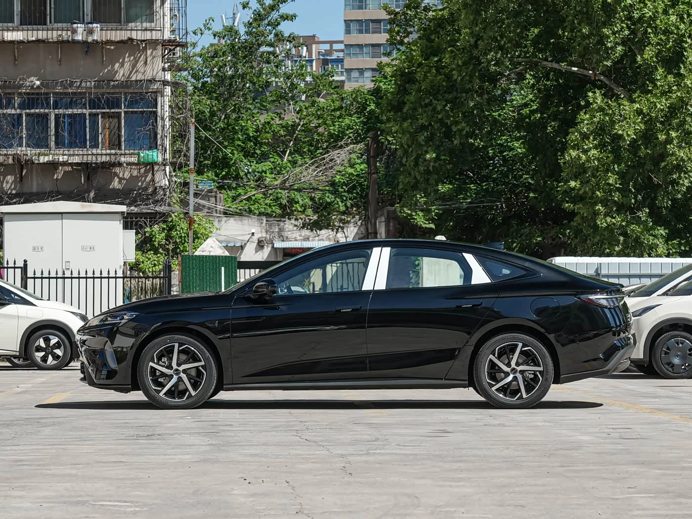 Byd Seal 07 DM-i 1.5T 230km Premium Edition - преимущества