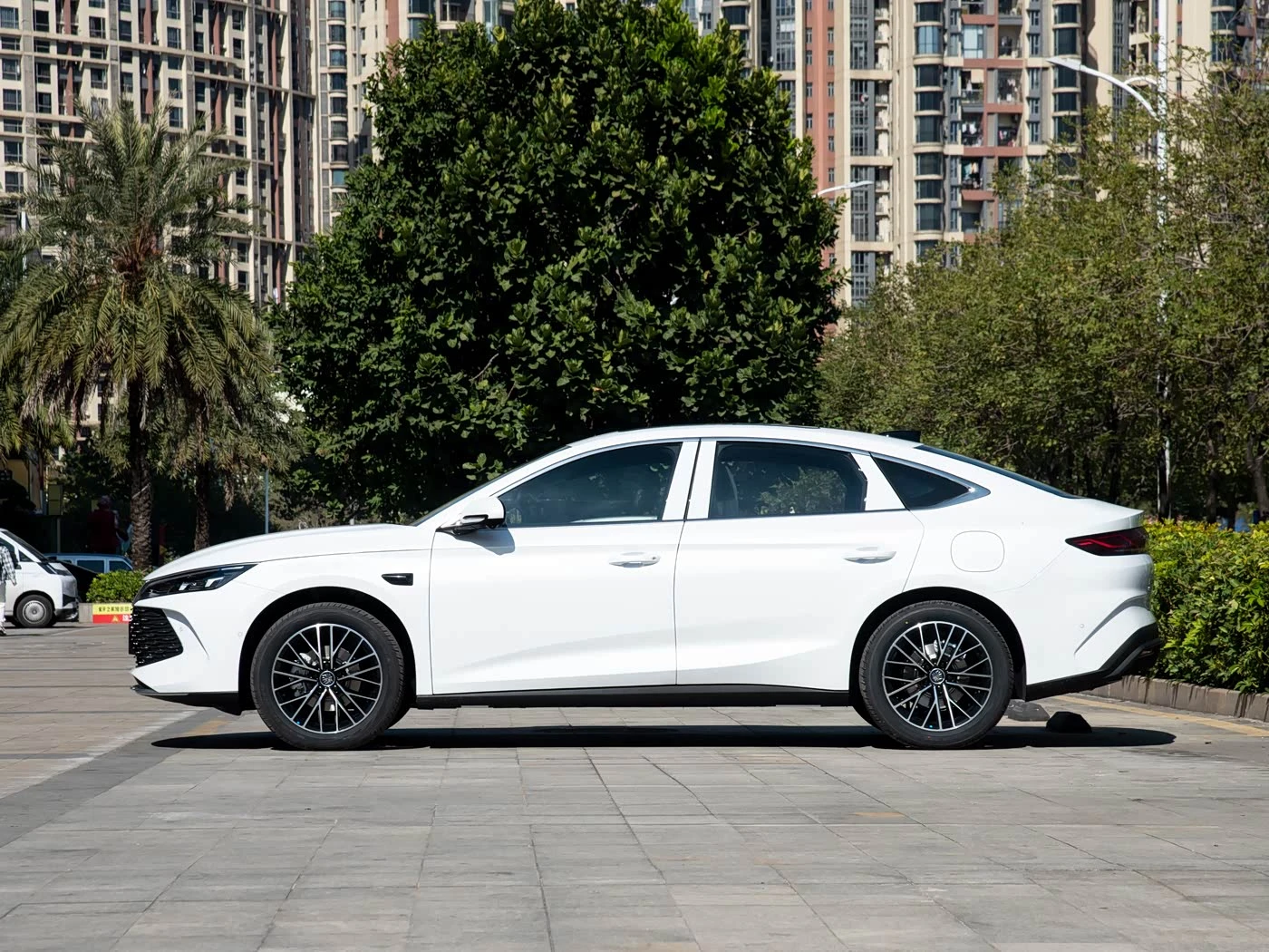 byd qin l DM-i 210km Cloud Chariot - преимущества