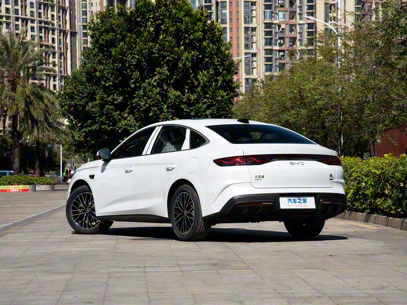 byd qin l DM-i 210km Cloud Chariot - преимущества