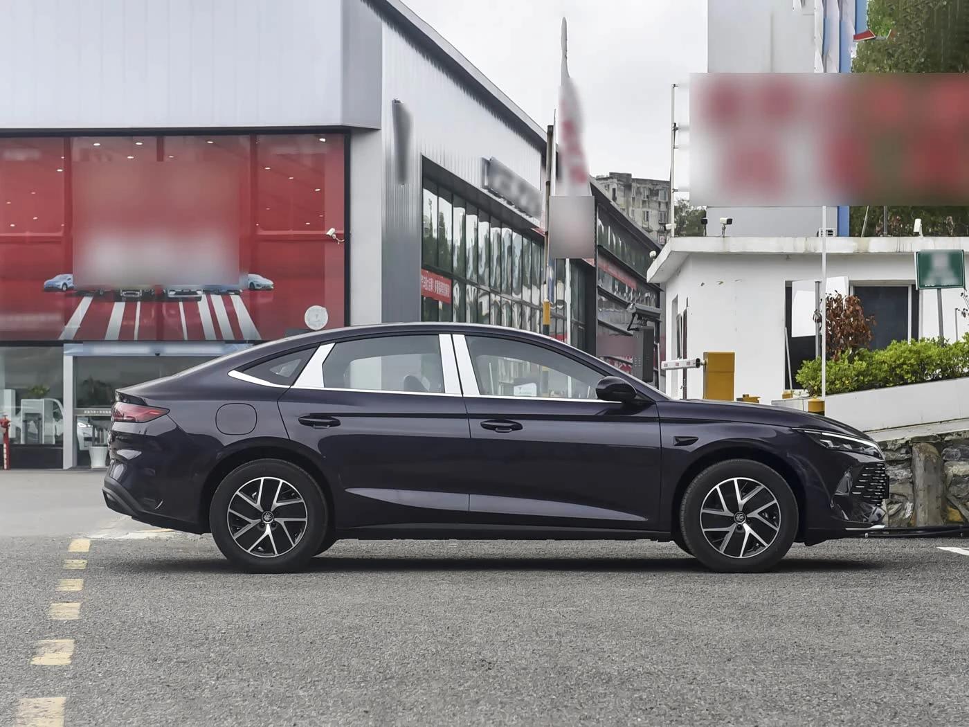 byd qin l DM-i 128KM Leading Model фото 2