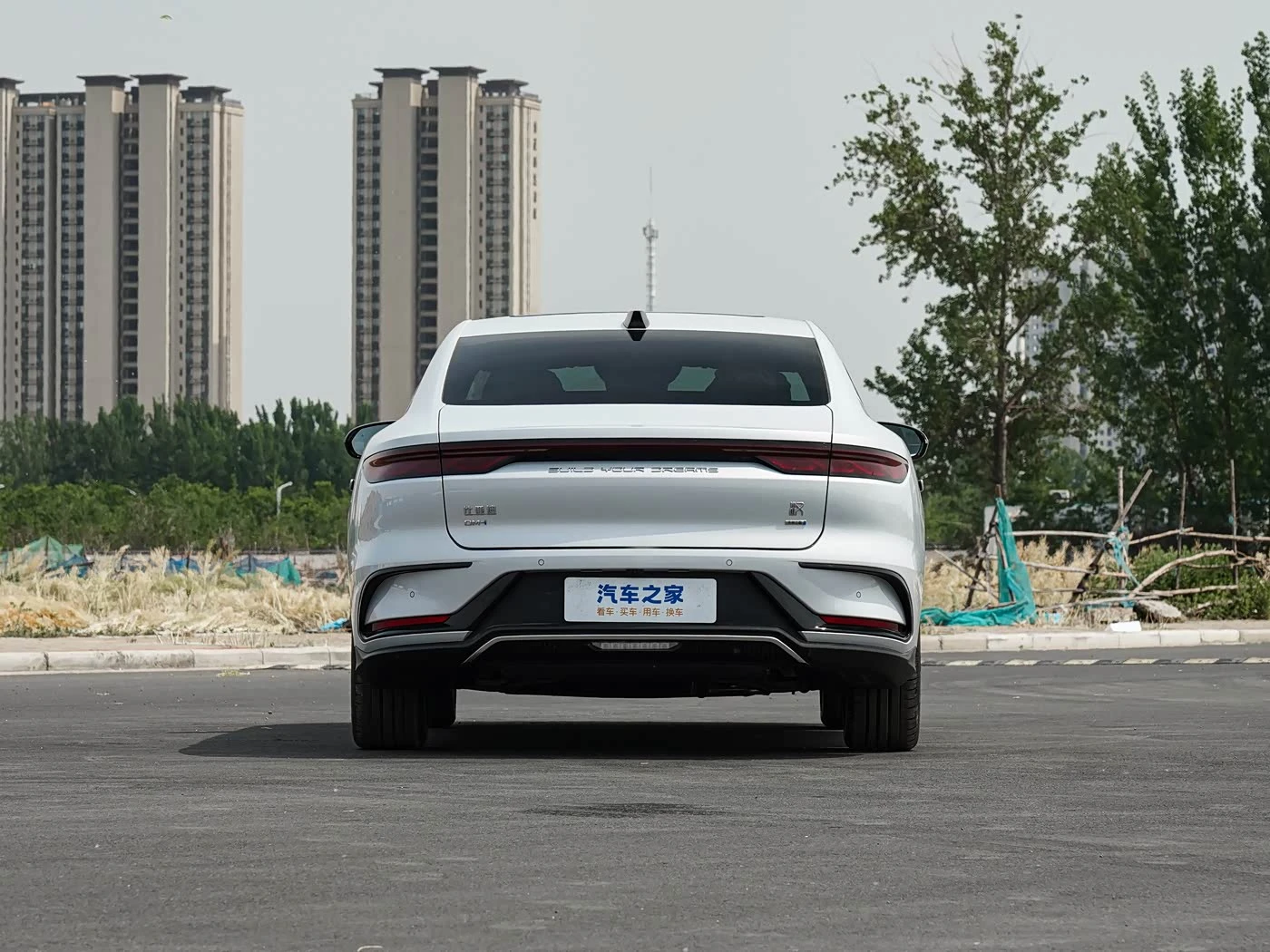 BYD HAN DM-i PHEV 1.5T CVT Intelligent Driving Prestige фото 3