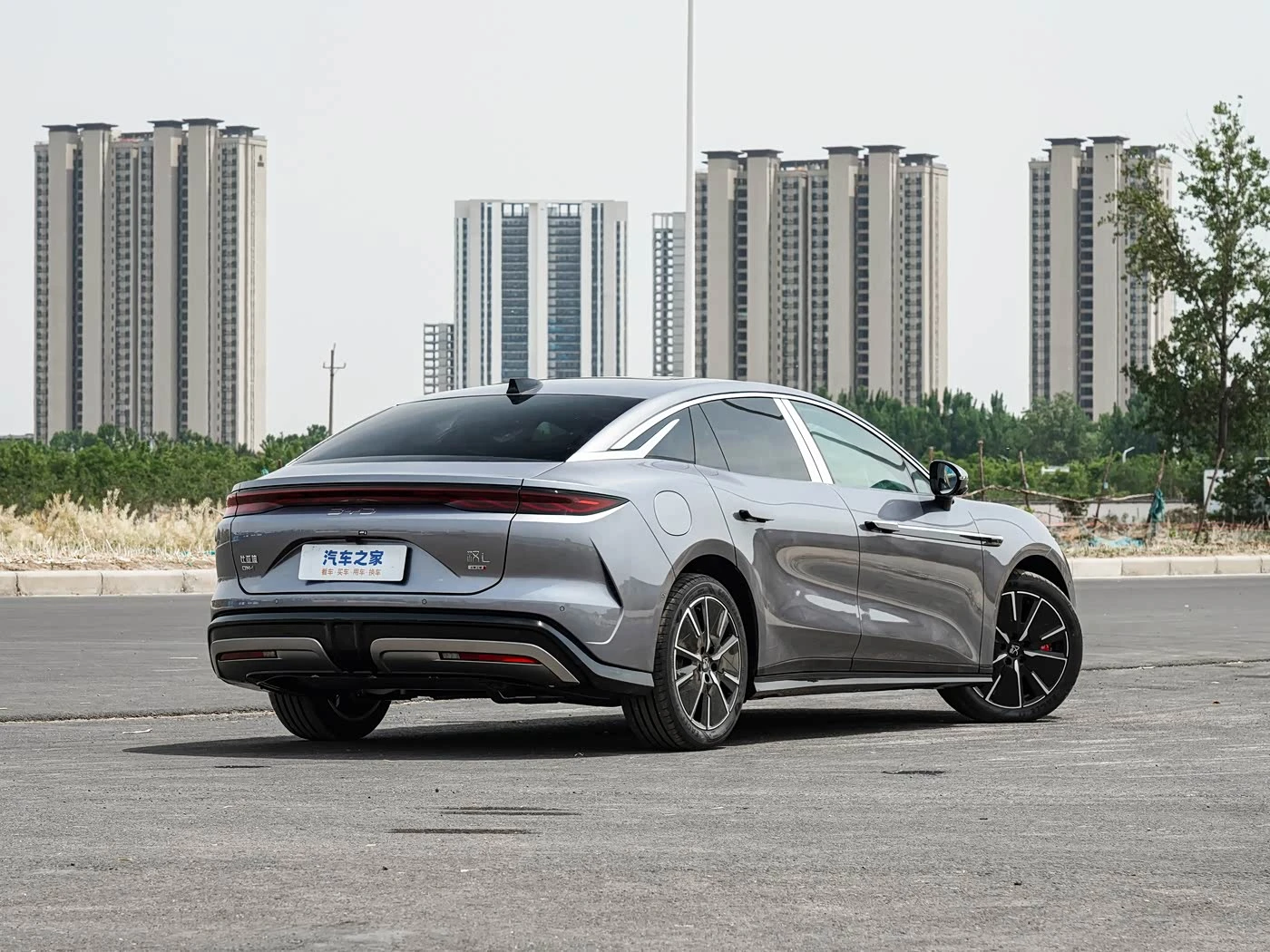 Byd Han L DM-i 1.5 CVT 2WD 200km LiDAR Premium фото 2