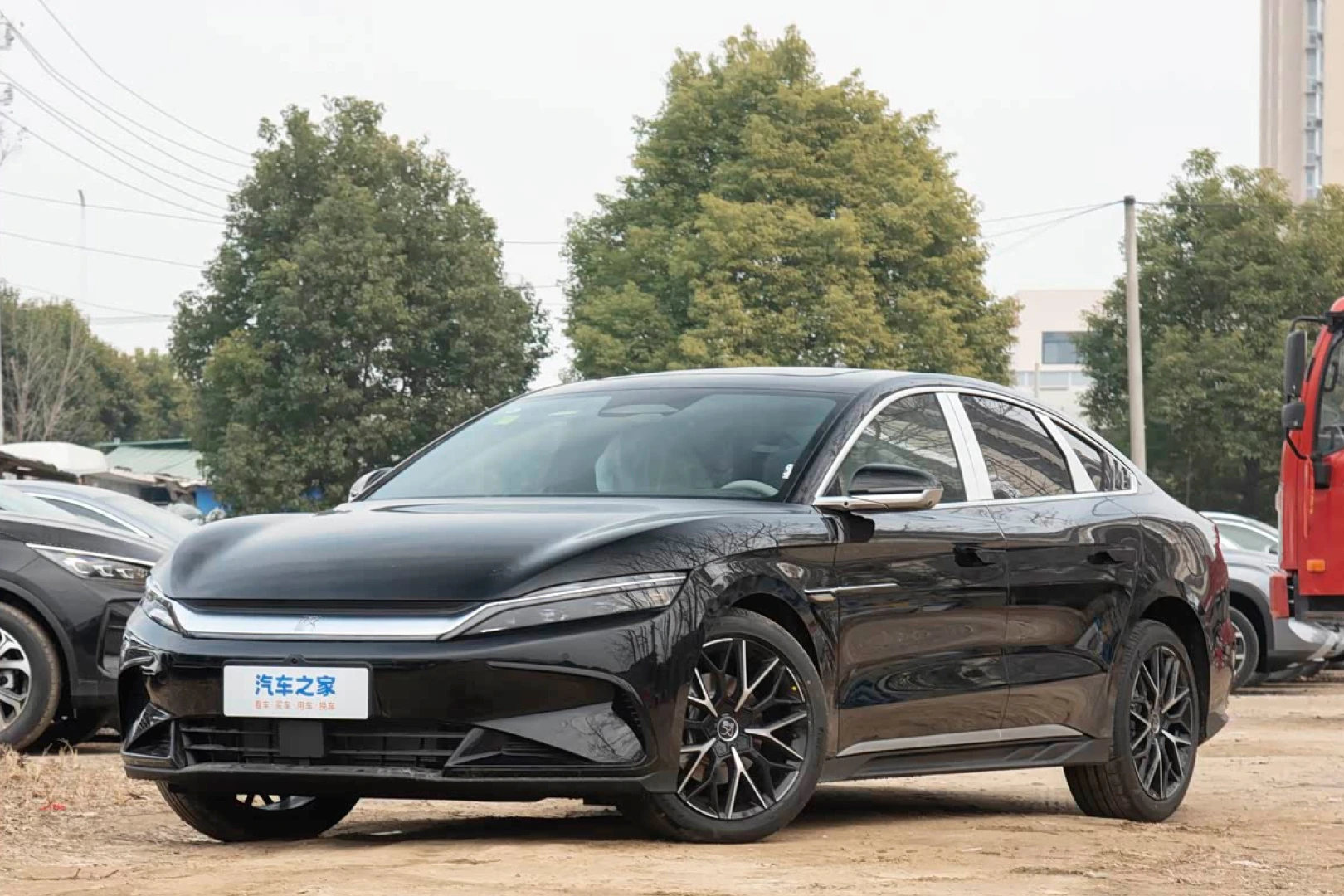 BYD HAN DM-i PHEV 1.5T CVT Intelligent Driving Premium