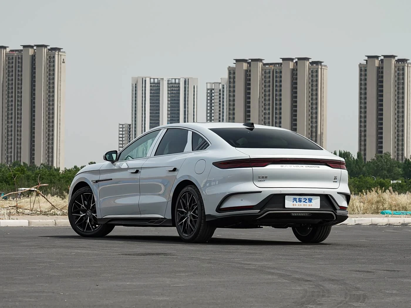 BYD HAN DM-i PHEV 1.5T CVT Intelligent Driving Prestige - преимущества