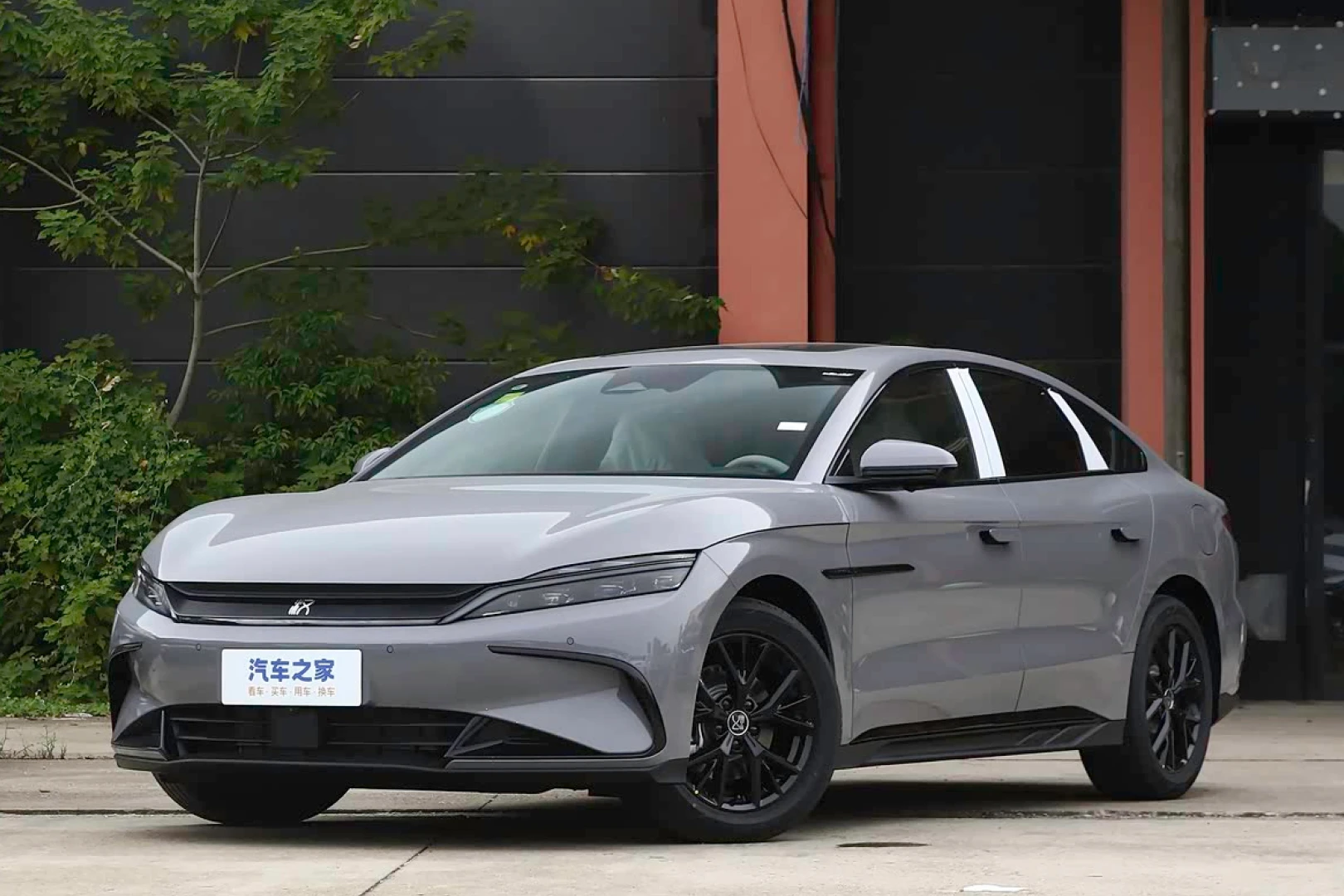 BYD HAN DM-i PHEV 1.5T CVT Elite