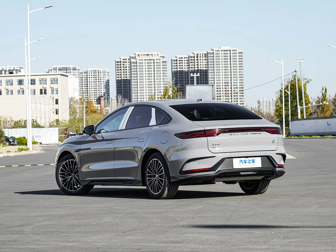 BYD HAN DM-i PHEV 1.5T CVT LiDAR Intelligent Driving - преимущества