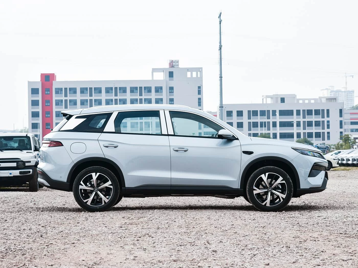 Byd song pro DM-i 220KM Superior Model фото 1