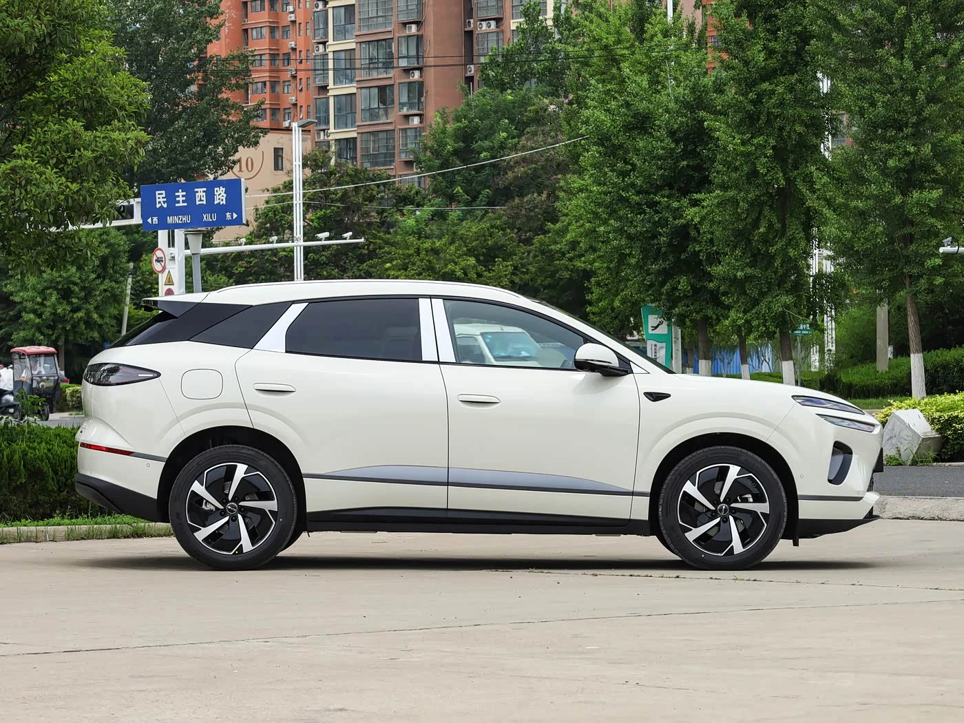 Byd Sea Lion 06 DM-i 170 Navigator Plus Edition фото 1