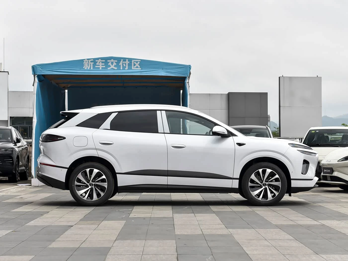 Byd Sea Lion 06 DM-i 121 Navigator Edition фото 1