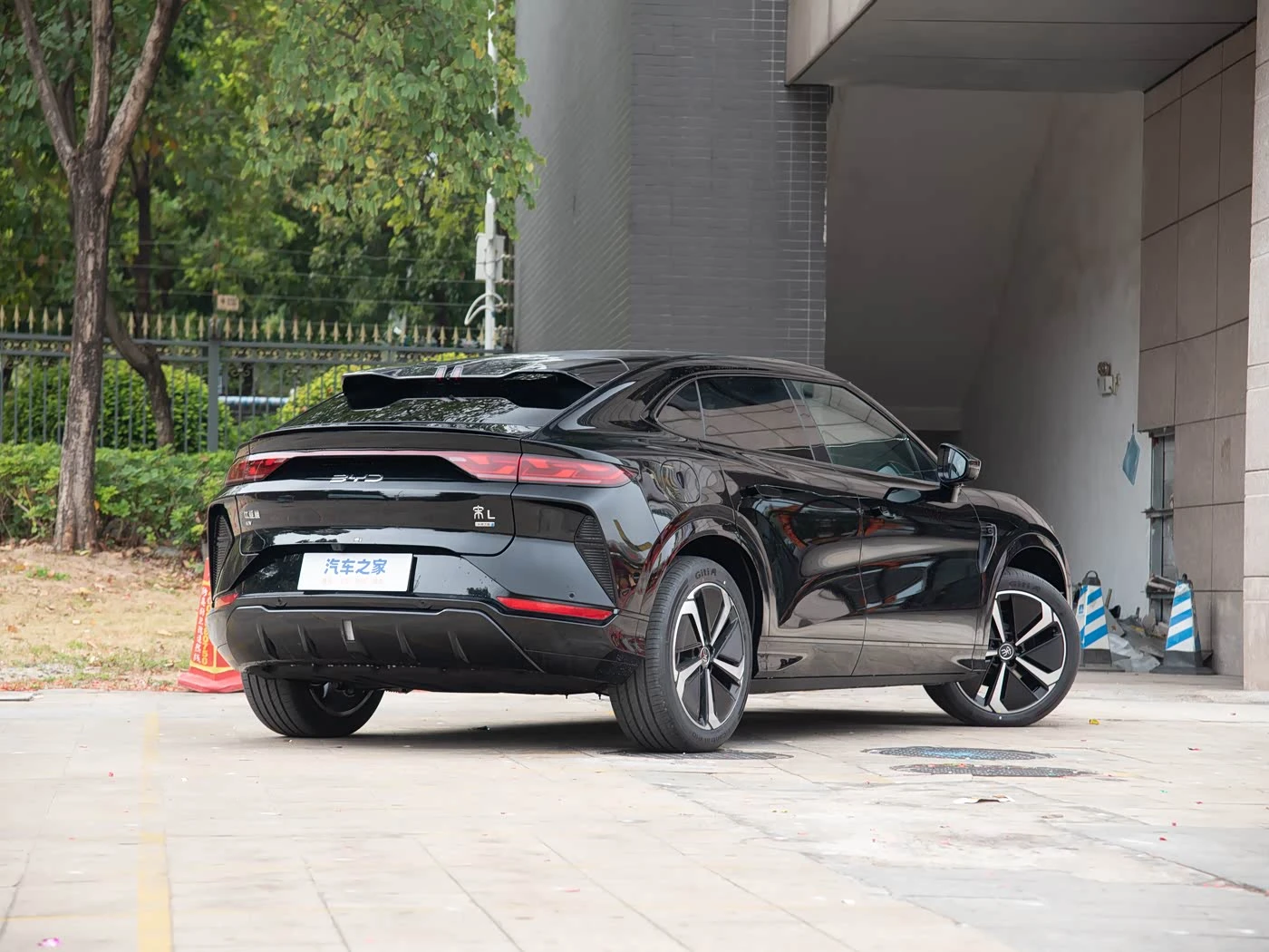 Byd Song L 662 KM Beyond Smart Driving фото 2