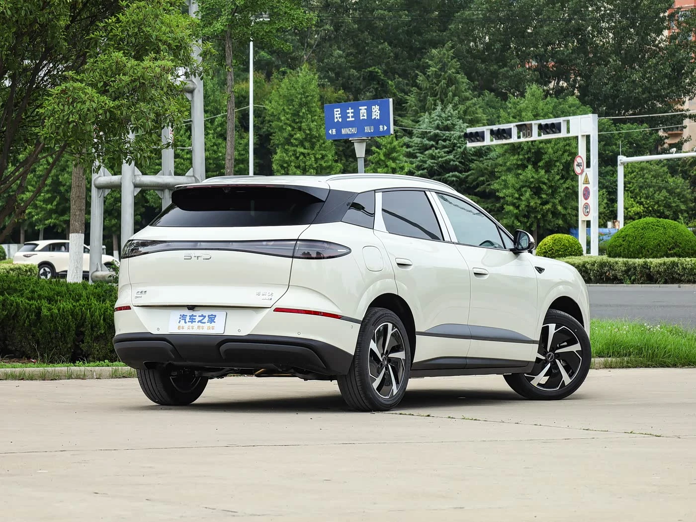 Byd Sea Lion 06 DM-i 170 Navigator Plus Edition фото 2