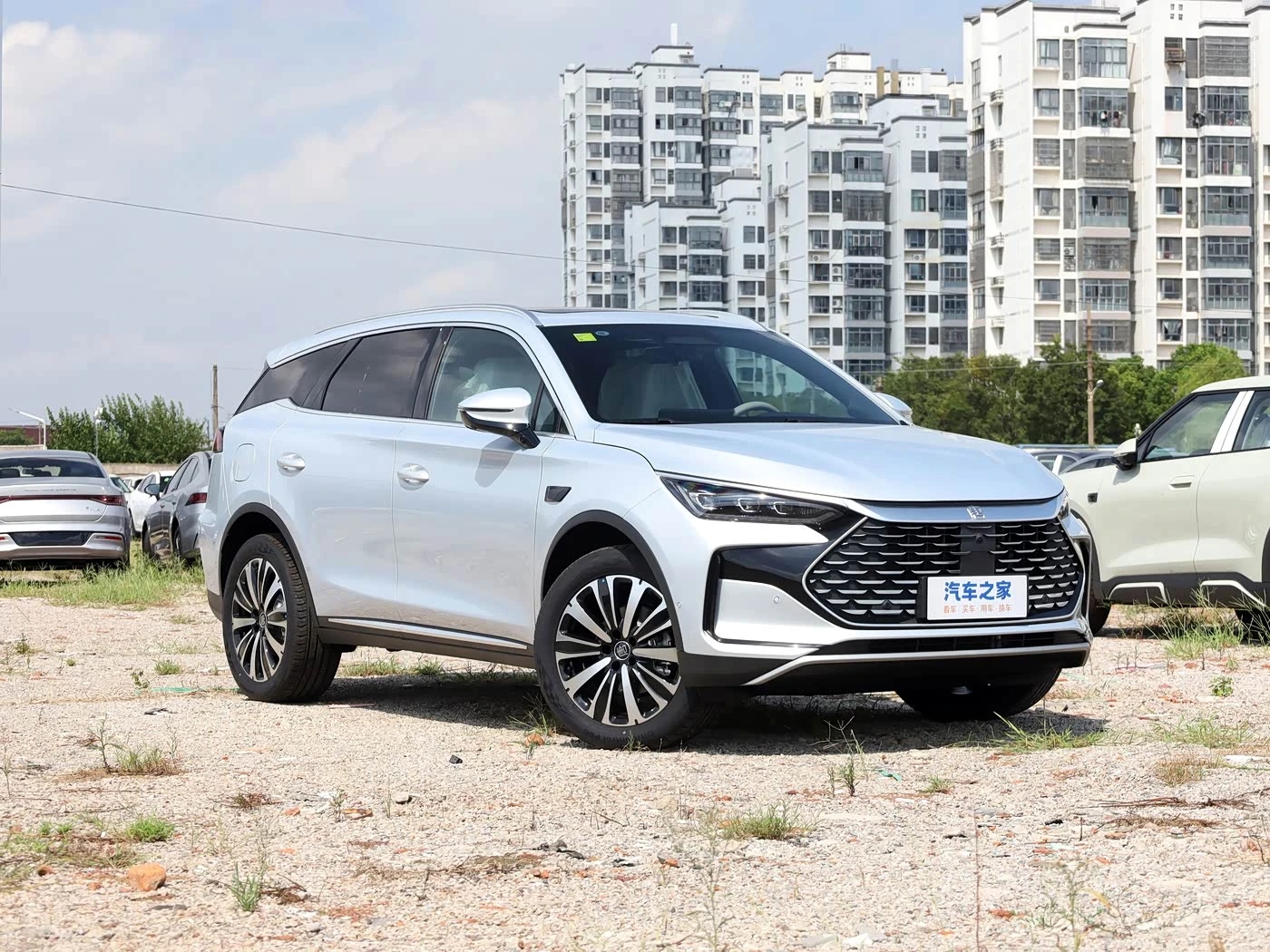 BYD Tang New Energy 2025 DM-i 175KM Premium - преимущества