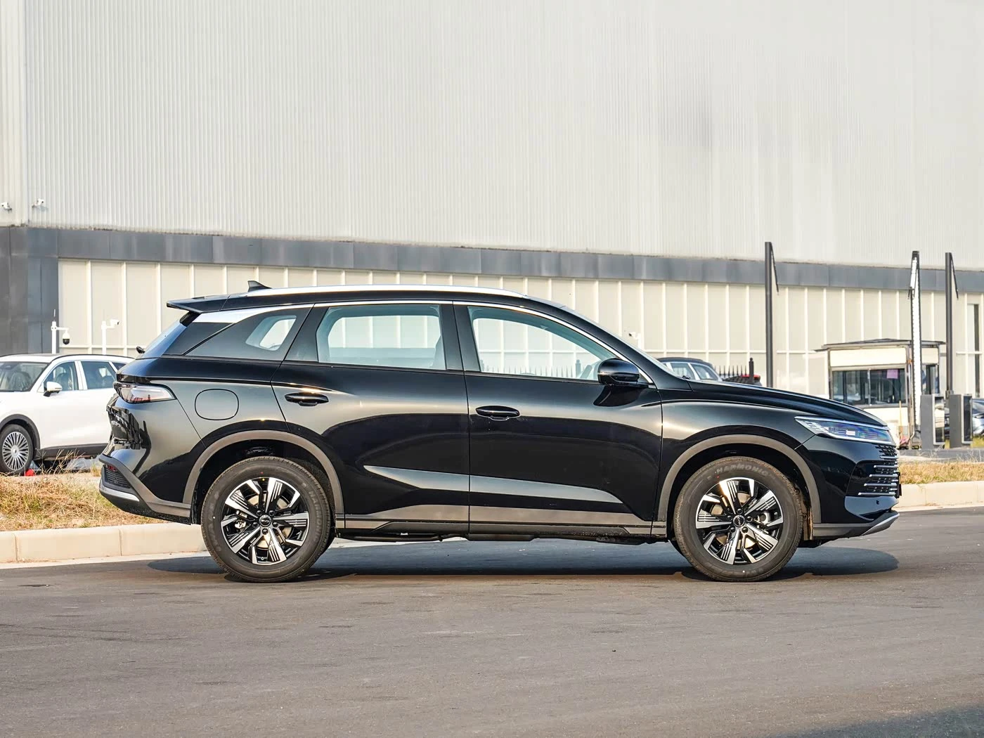 BYD Sea Lion 05 DM-i 75KM premium фото 1