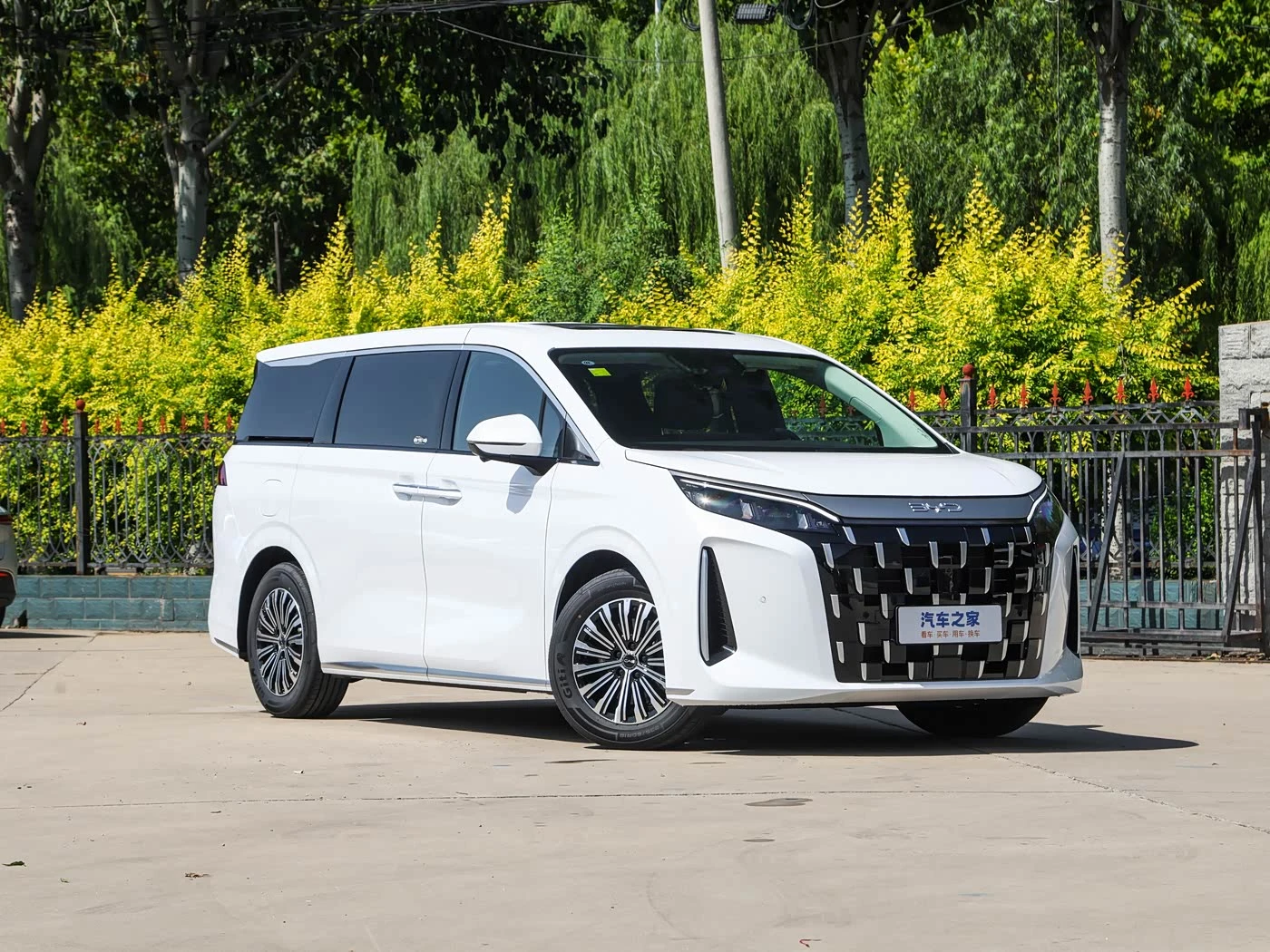 BYD m9 1060 Navigator Edition - преимущества