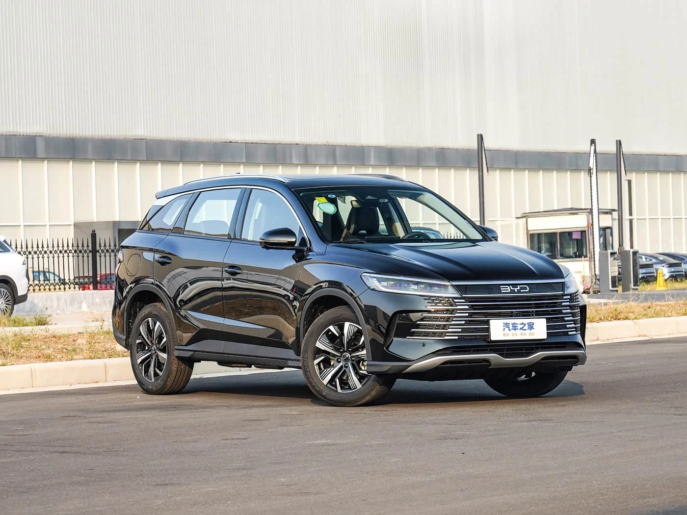 BYD Sea Lion 05 DM-i 75KM premium - преимущества