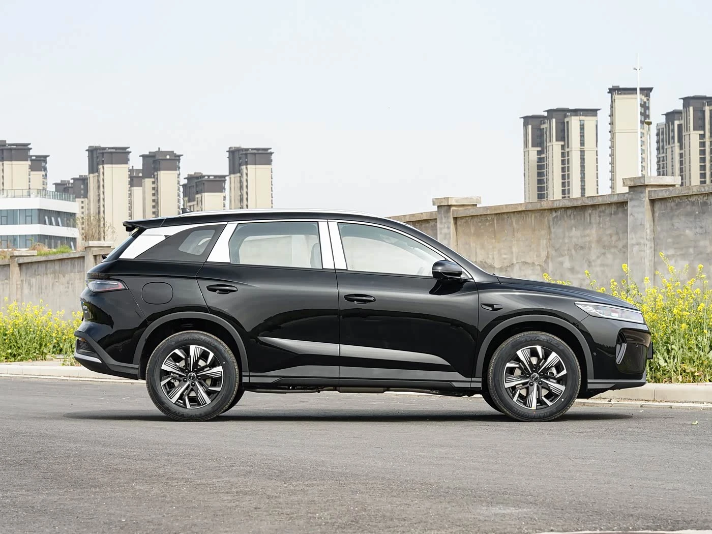 BYD Sea Lion 05 DM-i Smart Driving 115KM Honor фото 1