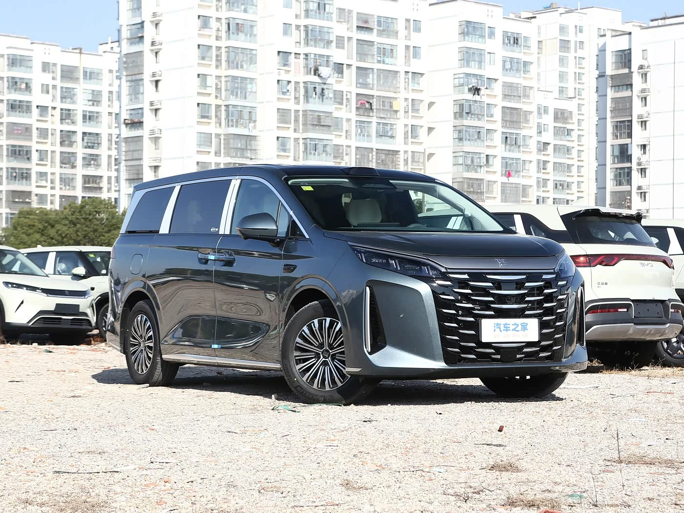 BYD Xia DM-i 218km Excellent - преимущества