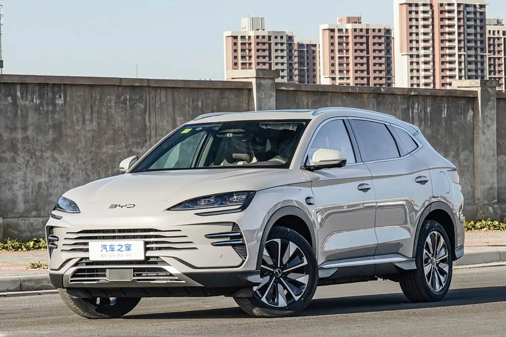 BYD Song Plus DM-i 112KM Smart Driving Premium