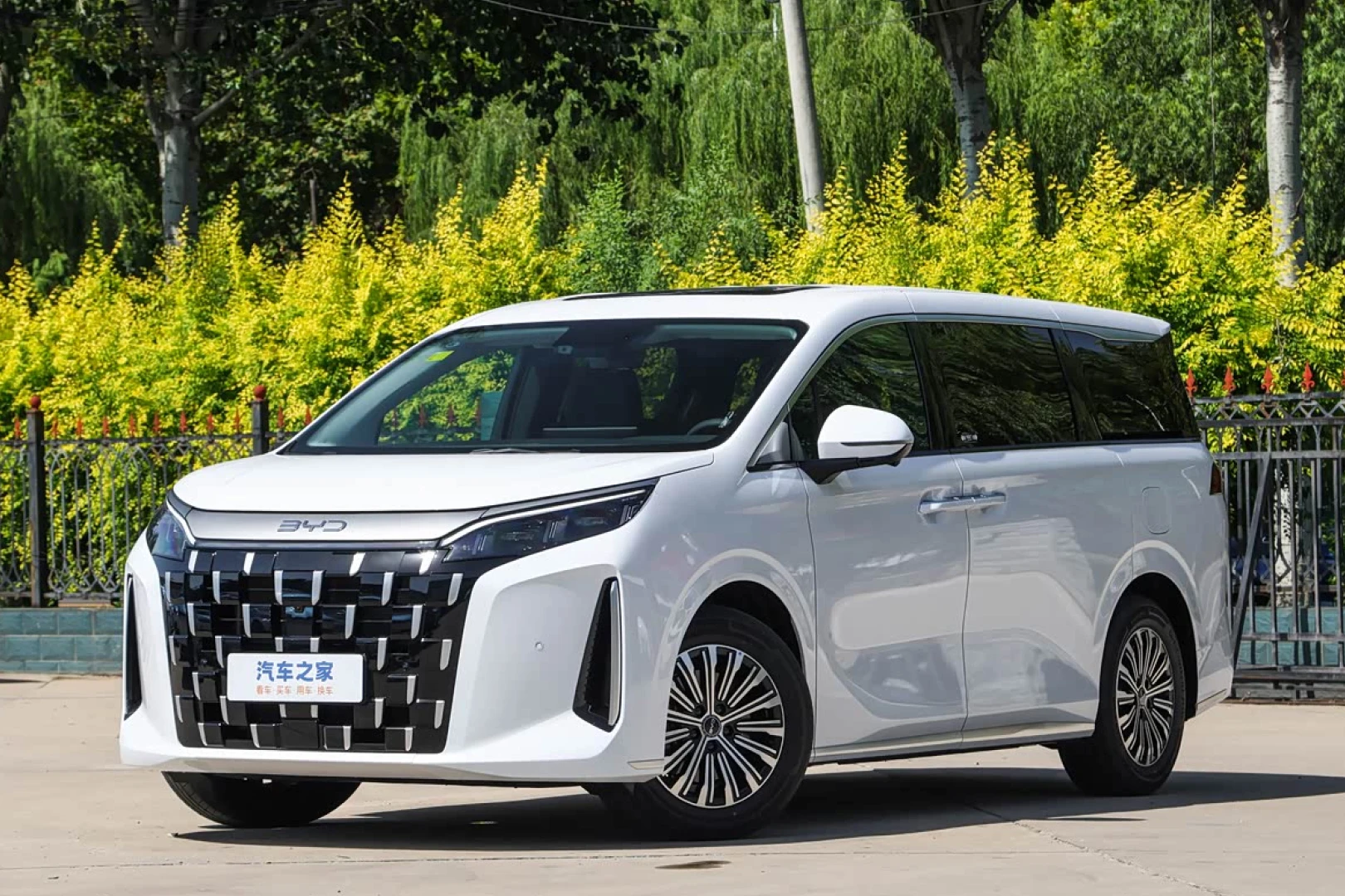 BYD m9 1060 Navigator Edition