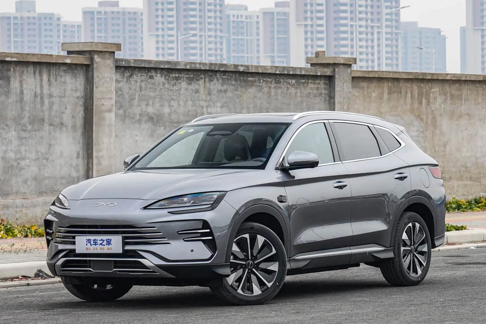 BYD Song Plus DM-i 160KM Smart Driving Flagship Model