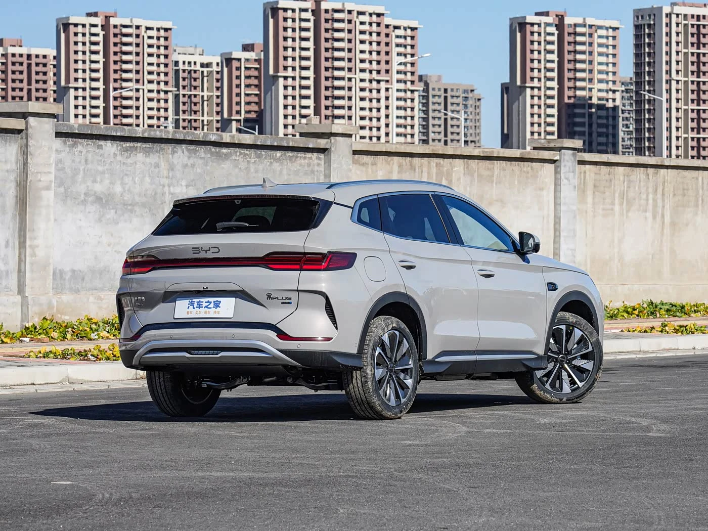 BYD Song Plus DM-i 112KM Deluxe фото 2