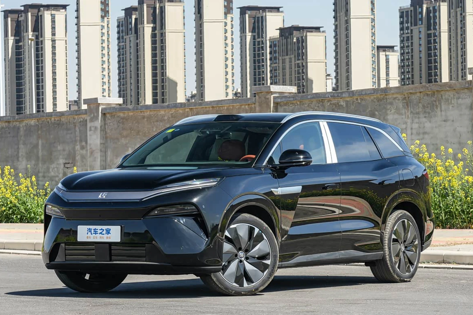 Byd Tang L EV 600 km 4WD LiDar flagship