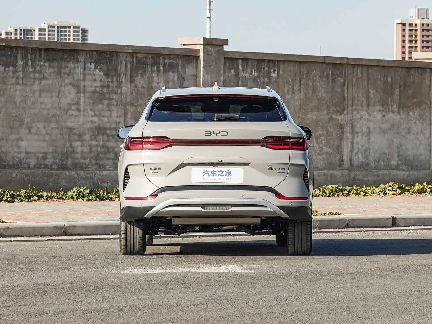 BYD Song Plus DM-i 112KM Smart Driving Premium фото 3