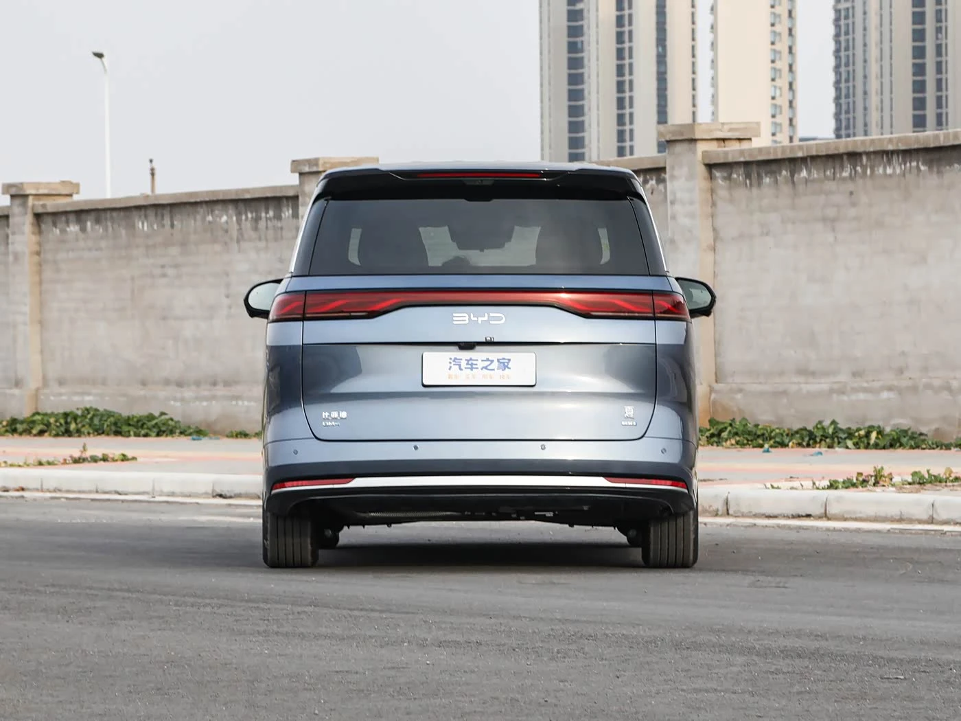 BYD Xia DM-i 100km Surpassing фото 3