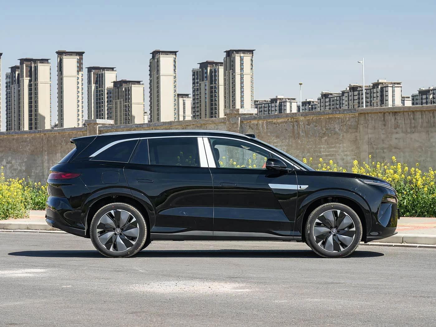 Byd Tang L EV 600 km 4WD LiDar flagship фото 1