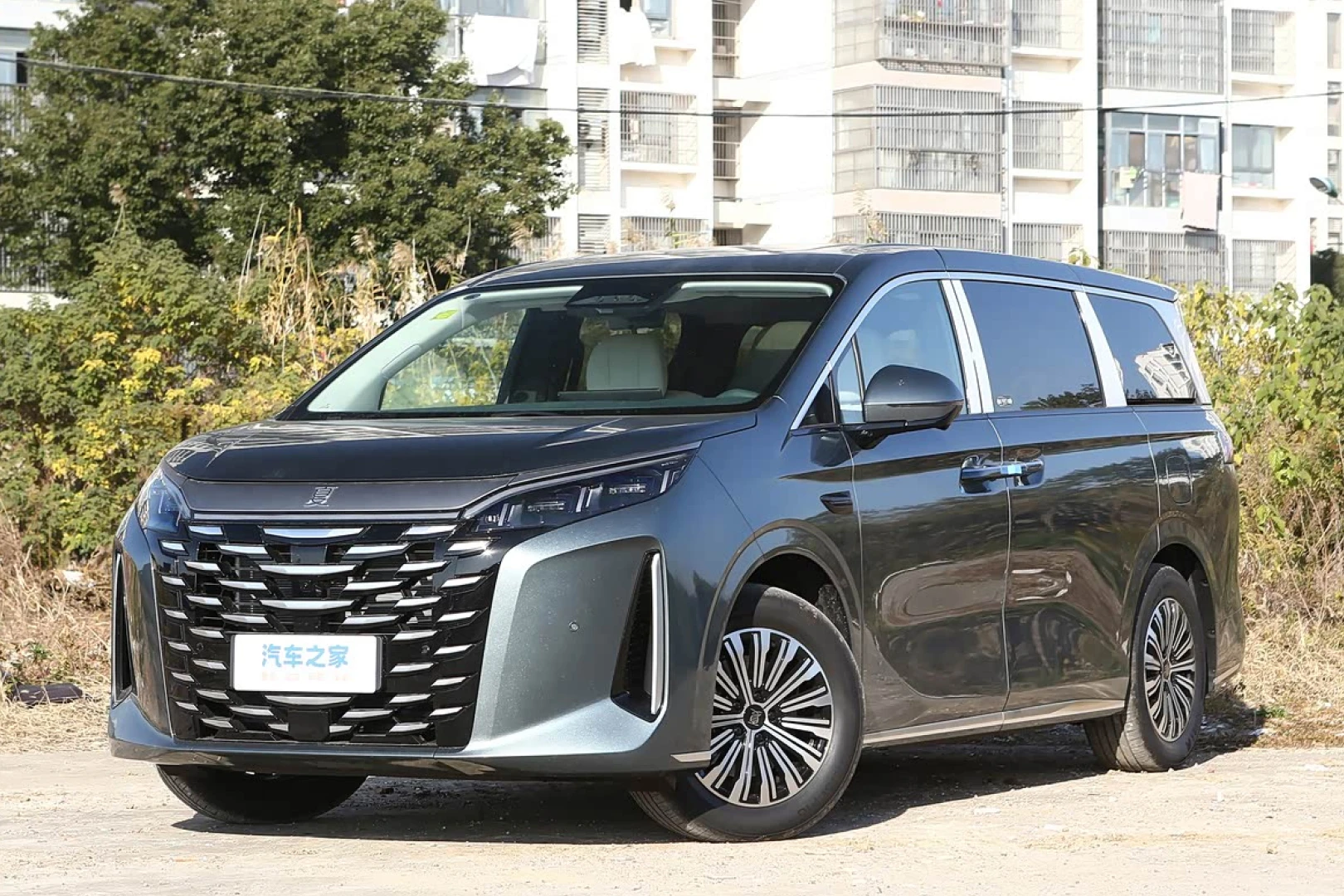 BYD Xia DM-i 218km Surpassing