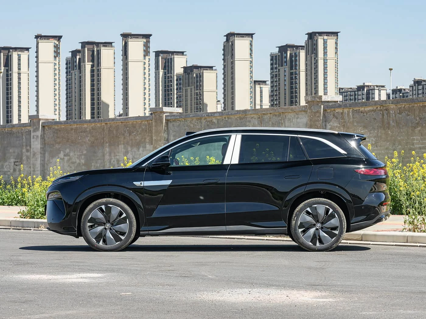 Byd Tang L EV 600 km 4WD LiDar flagship - преимущества