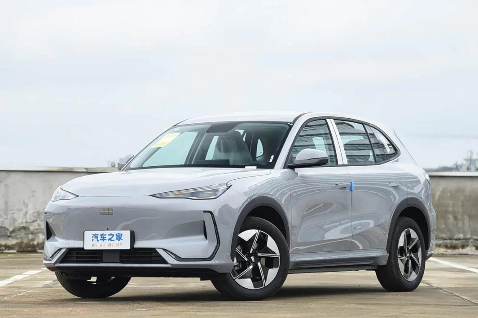 Galaxy E5 2025 Model 440km Standard Edition