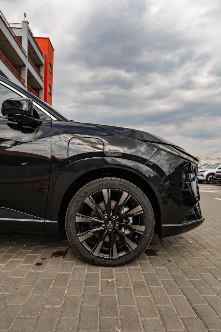 Toyota bZ3X фото 1