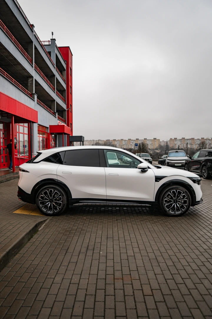 Zeekr 7X 2025 White - преимущества